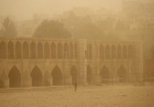 خیزش گرد و خاک در اکثر مناطق اصفهان