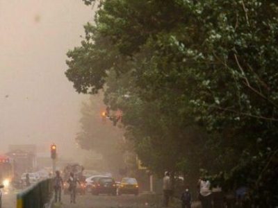 هشدار هواشناسی اصفهان درباره وقوع طوفان/ سرعت باد به ۱۰۰ کیلومتر بر ساعت خواهد رسید.