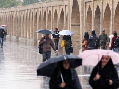 بارش بهاری در اکثر مناطق اصفهان/ هوا ۳ تا ۵ درجه خنک می شود
