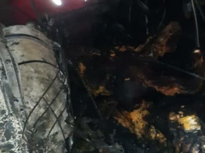 حریق خودرو با ۴ نفر سرنشین داخل آن