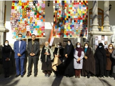 بازدید مدیرکل دفتر امور اجتماعی و فرهنگی استانداری اصفهان از نمایشگاه چهل تکه، یک وجود
