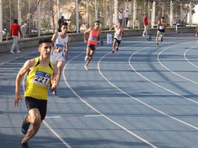 با درخشش تیم‌های ذوب آهن و سپاهان همراه شد