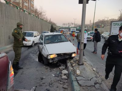 برخورد پراید با تیر چراغ برق