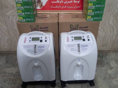 اهدای ۲ دستگاه اکسیژن ساز و ۱۰ مانومتر به هلال احمر اصفهان