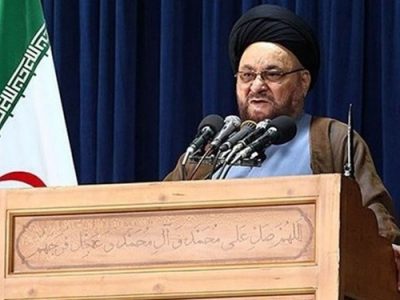 امام جمعه موقت اصفهان: مشکلات اقتصادی نادیده گرفته نشوند/ لزوم دیدن پیشرفت‌های نظام