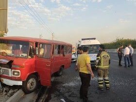 تصادف مینی بوس و مزدا ۱۴ مصدوم و ۲ فوتی بر جای گذاشت