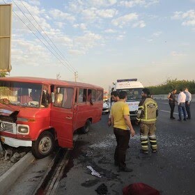 تصادف مینی بوس و مزدا ۱۴ مصدوم و ۲ فوتی بر جای گذاشت