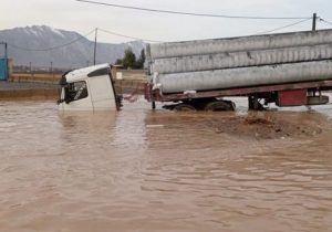 آخرین وضعیت آب‌گرفتگی در اصفهان/ تجمع ۲ هزار مترمکعب آب در زیرگذربهارستان