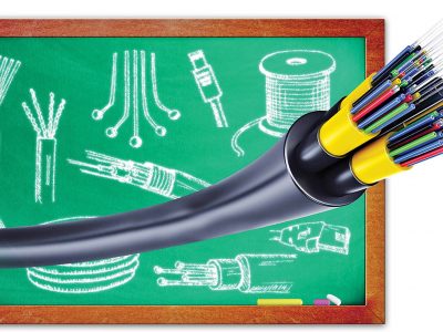 اتصال تمامی مدارس استان به فیبر نوری/ اصفهان پیشگام تجهیز مدارس به این فن‌آوری است