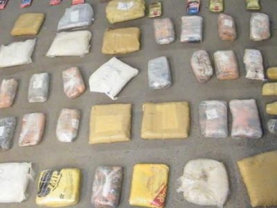 کشف ۱۶۲ کیلو مواد افیونی از سواری پژو