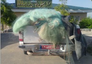 جمع‌آوری بیش ۳۰۰۰ متر دام از صیادان متخلف در دریاچه زاینده‌رود