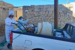 سم پاشی جایگاه های نگهداری دام در ۳۶ روستای شهرستان تیران و کرون