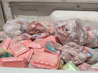 کشف و معدوم سازی ۱۲۲ کیلوگرم مرغ و قطعات مرغ غیر قابل مصرف انسانی در شهرستان اردستان