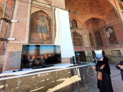 تمثال آنتونی شرلی به کاخ عالی‌قاپو اصفهان بازگشت