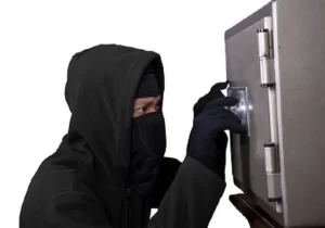 سرقت ۴۰ میلیاردی از گاو صندوق شرکت