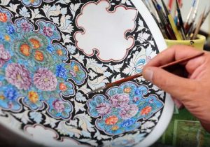 گرانترین رنگ میناکاری، طلایی است