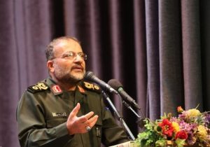 احیای زاینده‌رود با شیرین‌کردن آب عمان امکان‌پذیر است