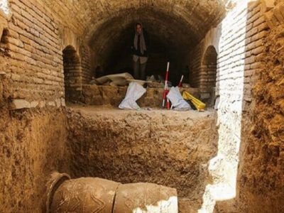 کشف یک سنگاب در گذر تاریخی «کمرزرین» اصفهان