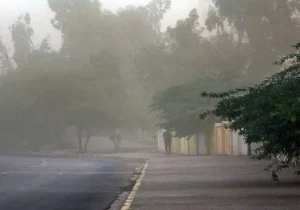 ۴۰ خودرو گرفتار در طوفان شن استان اصفهان امدادرسانی شدند