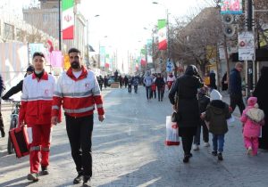 امدادرسانی نجاتگران جمعیت هلال احمر استان اصفهان در راهپیمایی ۲۲ بهمن