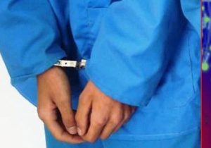 دستگیری سارق تابلو و علائم جاده ای با ۱۱ فقره سرقت