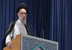 عزت و استقلال کشور را با دشمنان معامله نمی‌کنیم