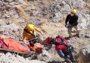 سقوط مرگبار مرد ۶۹ ساله از ارتفاعات پادنا سمیرم