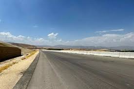 برقراری تردد ایمن در جاده‌های استان اصفهان با اجرای پروژه‌های احداث و بهسازی راه‌ها