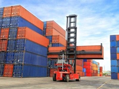 رشد ۶۴ درصدی درآمد گمرکات اصفهان در ۴ ماهه نخست سال