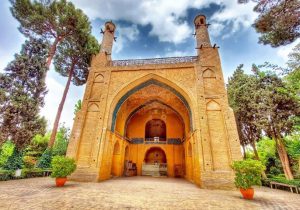 آغاز عملیات مرمت تکمیلی منارجنبان اصفهان