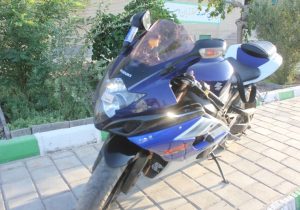 موتورسیکلت‌ مزاحم در توقیف پلیس