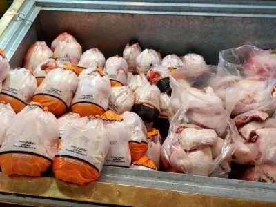 اصفهان با ارسال بیش از ۲۶۰۰ تن گوشت مرغ منجمد به ۹ استان پیشتاز تامین و توزیع گوشت مرغ منجمد در کشور