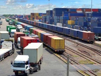 تجارت خارجی گمرکات اصفهان به یک میلیارد دلار رسید