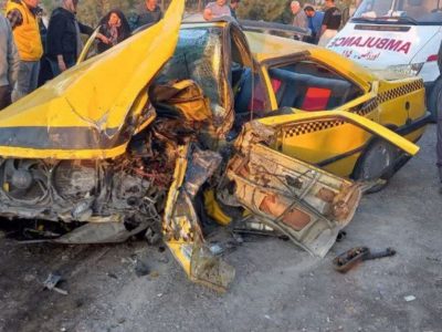 تصادف دلخراش در محور نایین / سه سرنشین پژو تاکسی بهشدت مجروح شدند