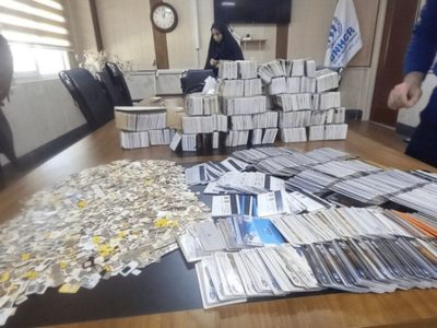 کشف ۵۶۰ سیم کارت و کارت بانکی از مخفیگاه کلاهبردار