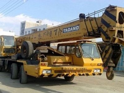 کشف جرثقیل ۴۰ تنی قاچاق در اصفهان