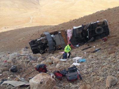 واژگونی اتوبوس مسافربری تهران–یاسوج در محور سمیرم؛ سه جان‌باخته و ۱۵ مصدوم