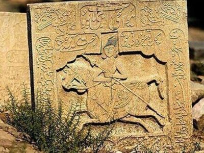 حفاظت از سنگهای تاریخی تخت فولاد با پروژه شناسنامهدار کردن آغاز شد