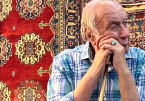 استاد هوشنگ جزی زاده در کنار مزار حسن کسایی آرام می گیرد