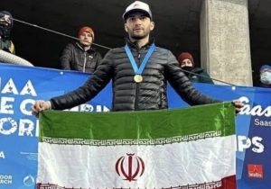 کسب مدال زرین جهان توسط یخ نورد اصفهانی