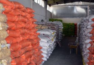 احتکار ۲۰۰ میلیاردی حبوبات و غله در اصفهان